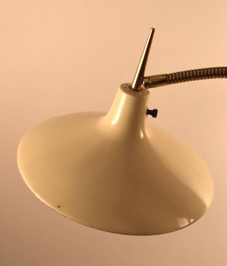 White and Brass B-683 Laurel Floor Lamp, in the style of Gio Ponti In Excellent Condition For Sale In New York, NY