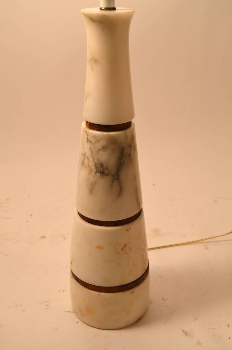 Modernist Italian Marble Lamp In Good Condition For Sale In New York, NY
