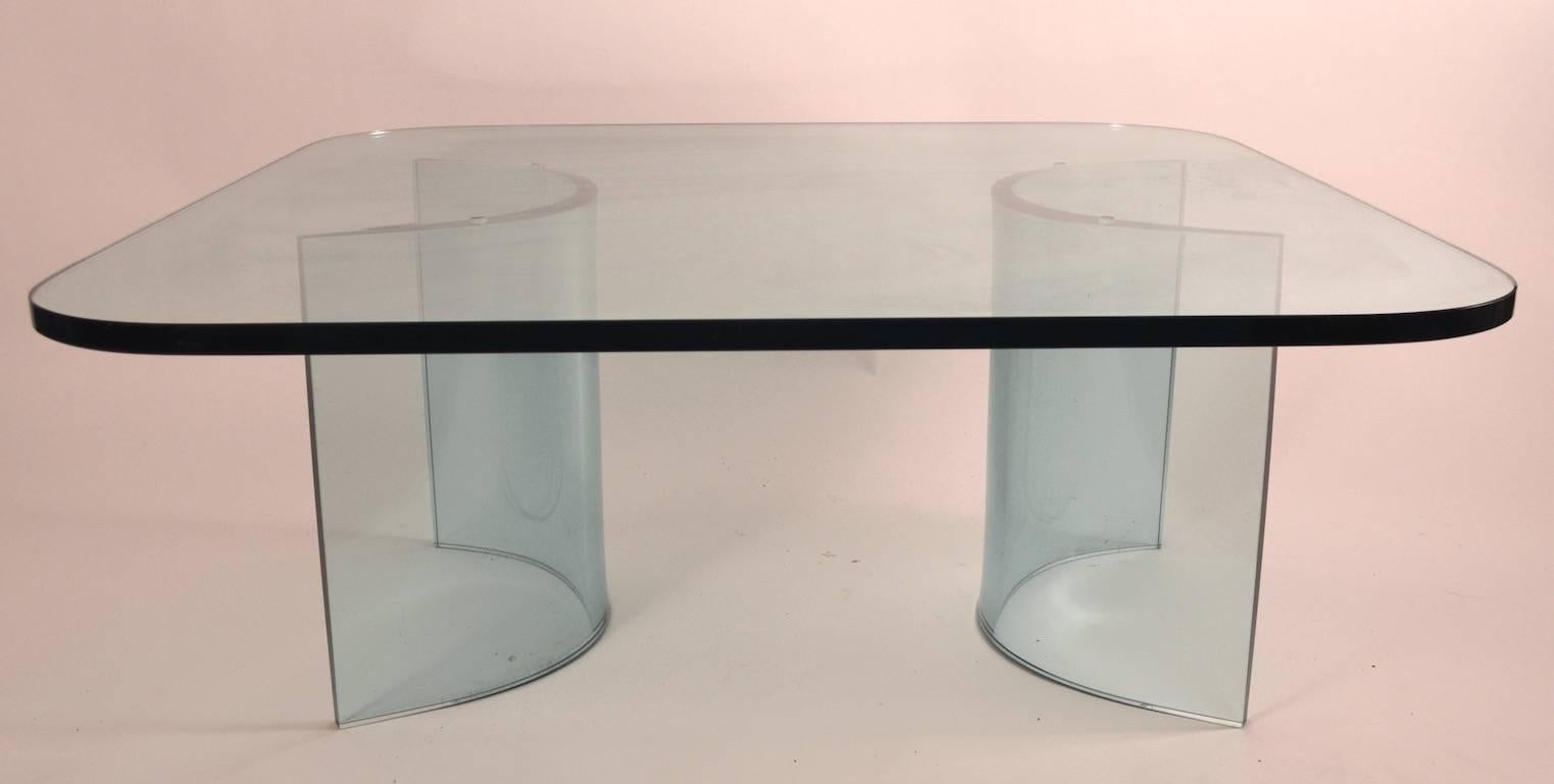 Solid glass top ( 1