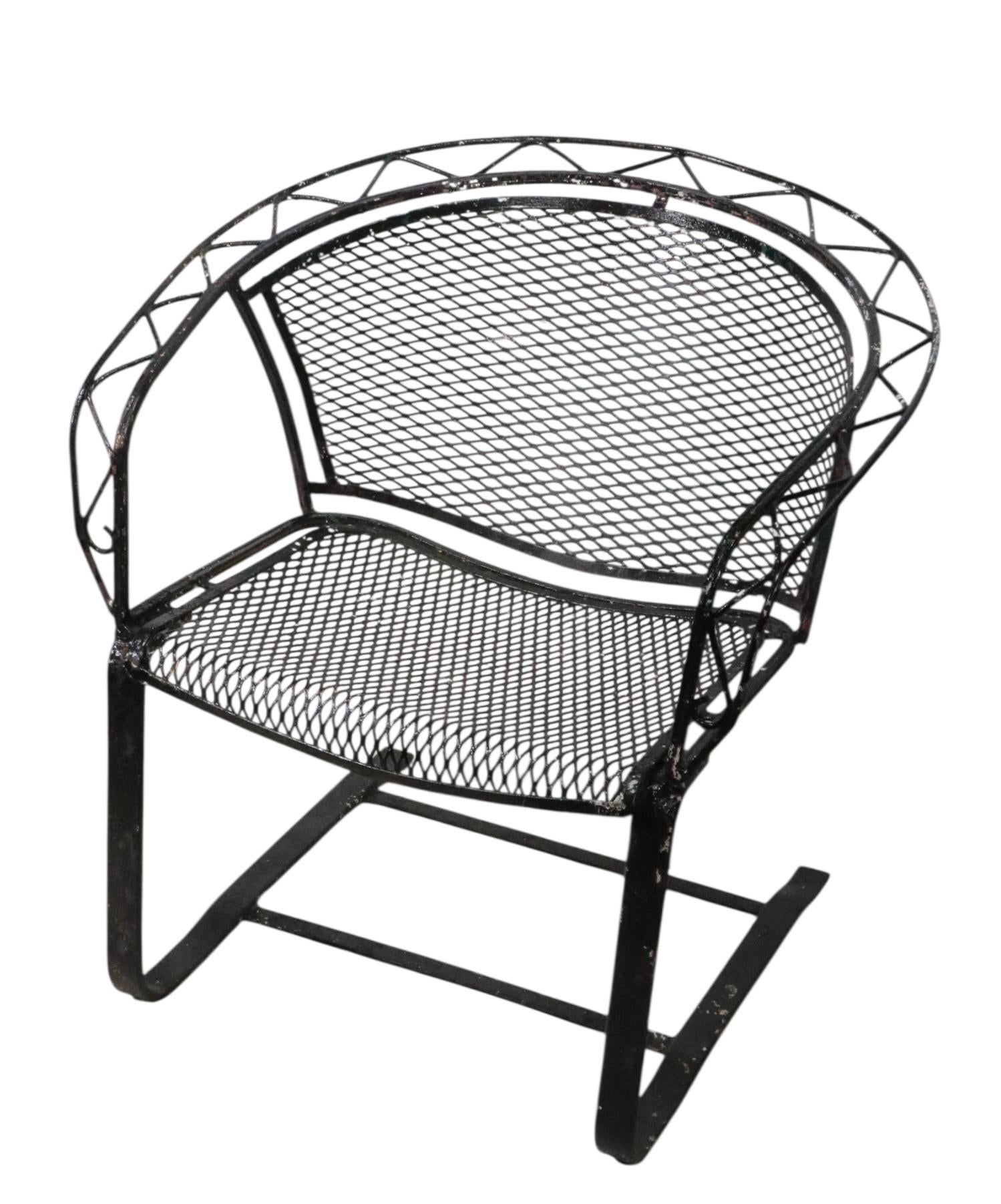 Salterini Zig Zag Pattern Cantilevered Garden Patio Poolside Dining Height Chair For Sale 3