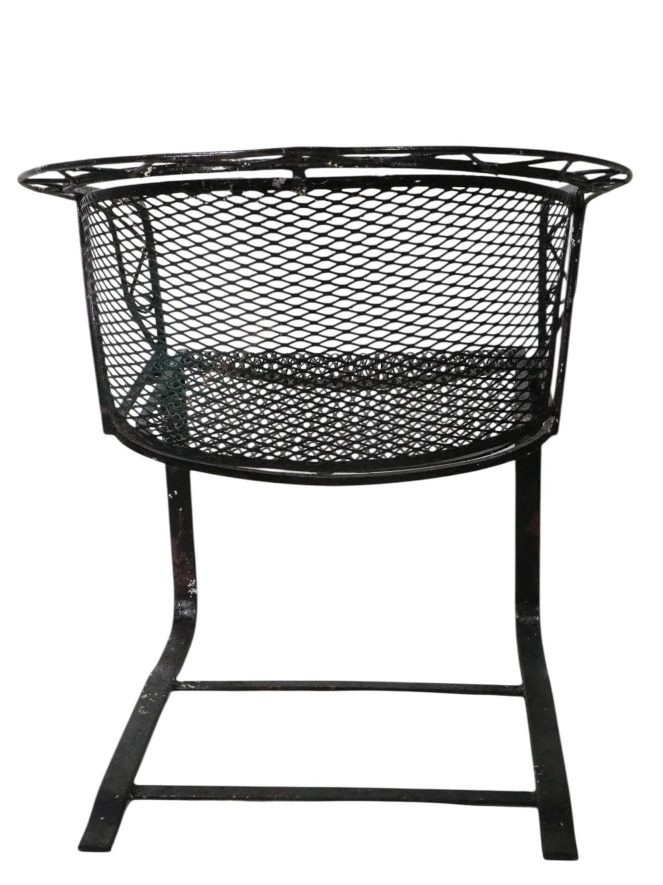 Salterini Zig Zag Pattern Cantilevered Garden Patio Poolside Dining Height Chair For Sale 6