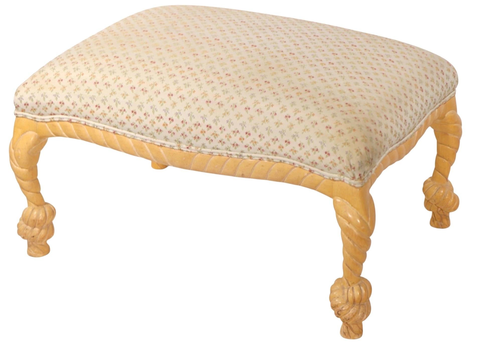 Tabouret de pied en bois sculpté avec glands en corde après  A M E Fournier Made in Italy en vente 1
