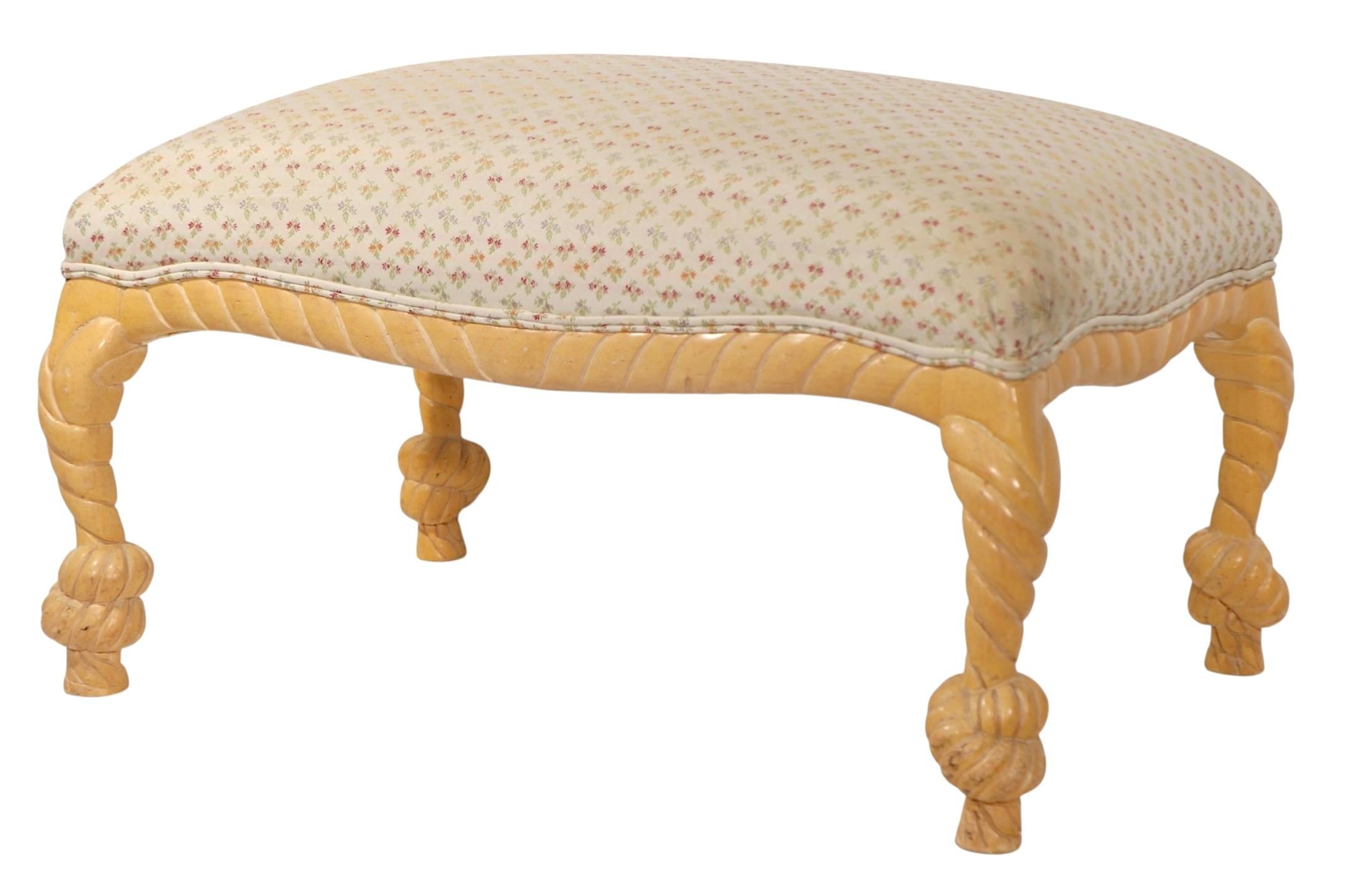 20ième siècle Tabouret de pied en bois sculpté avec glands en corde après  A M E Fournier Made in Italy en vente