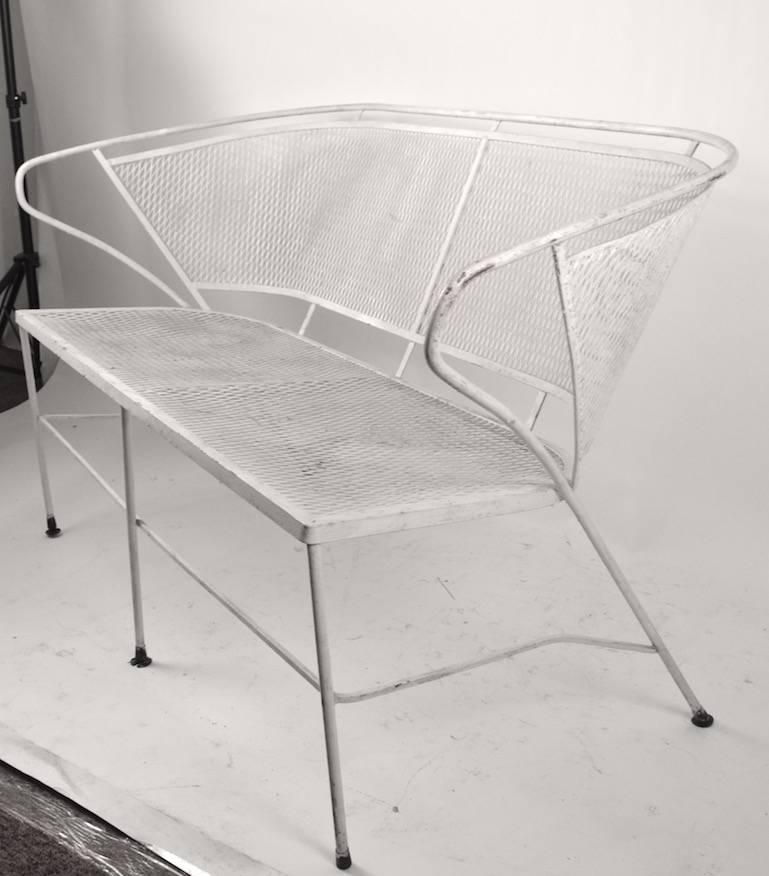 Mid-Century Modern Stylish Metal Mesh Settee Attributed to Woodard For Sale