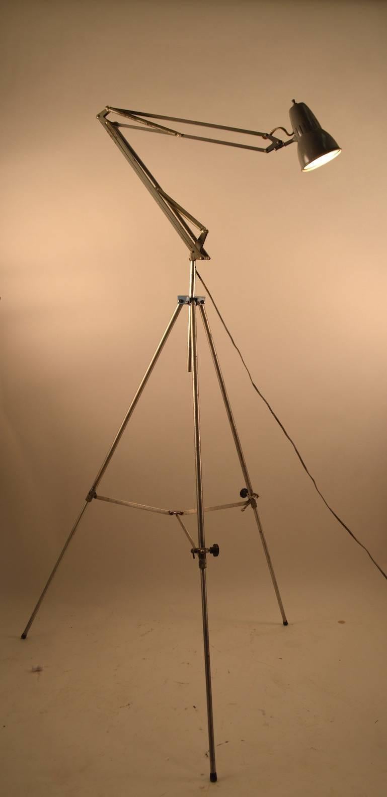 Mid-20th Century Adjustable Industrial Angle Poise Lamp by Luxo