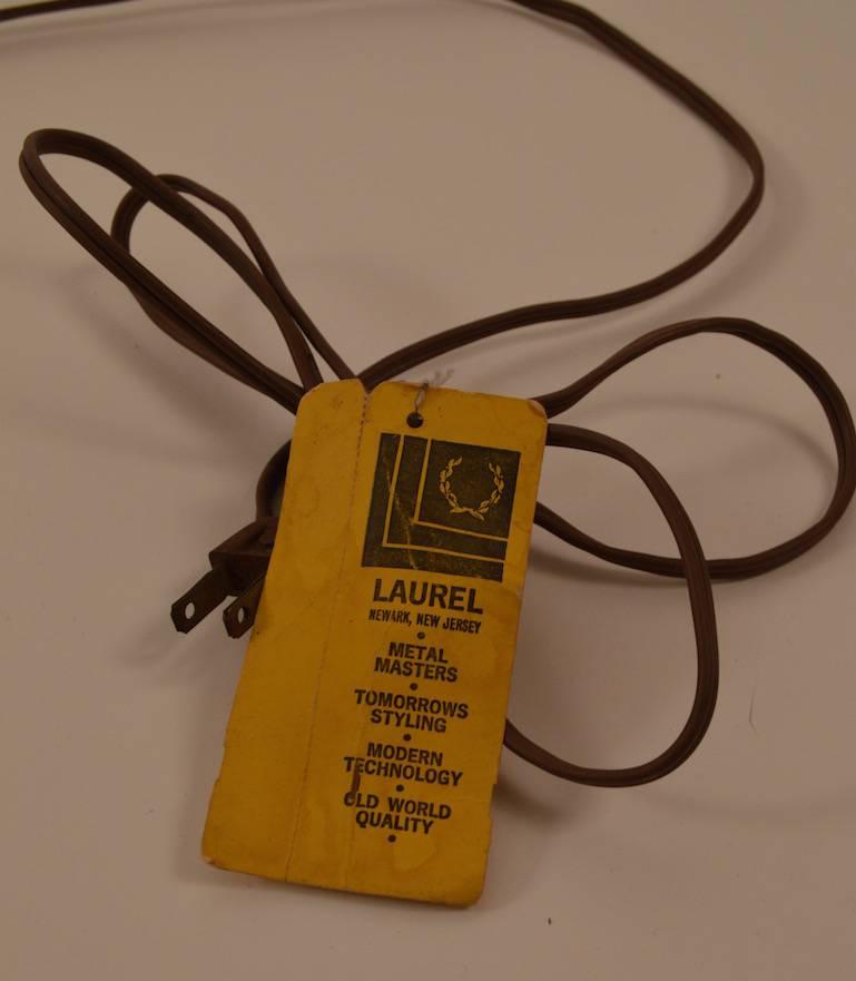Brossé Paire de lampes de paysage urbain en acier et laiton par Laurel Lamp Company en vente