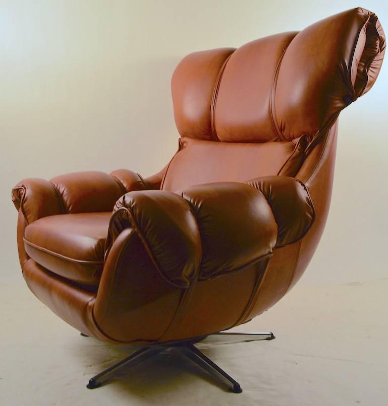American Overstuffed Vinyl Swivel Tilt Lounge Chair