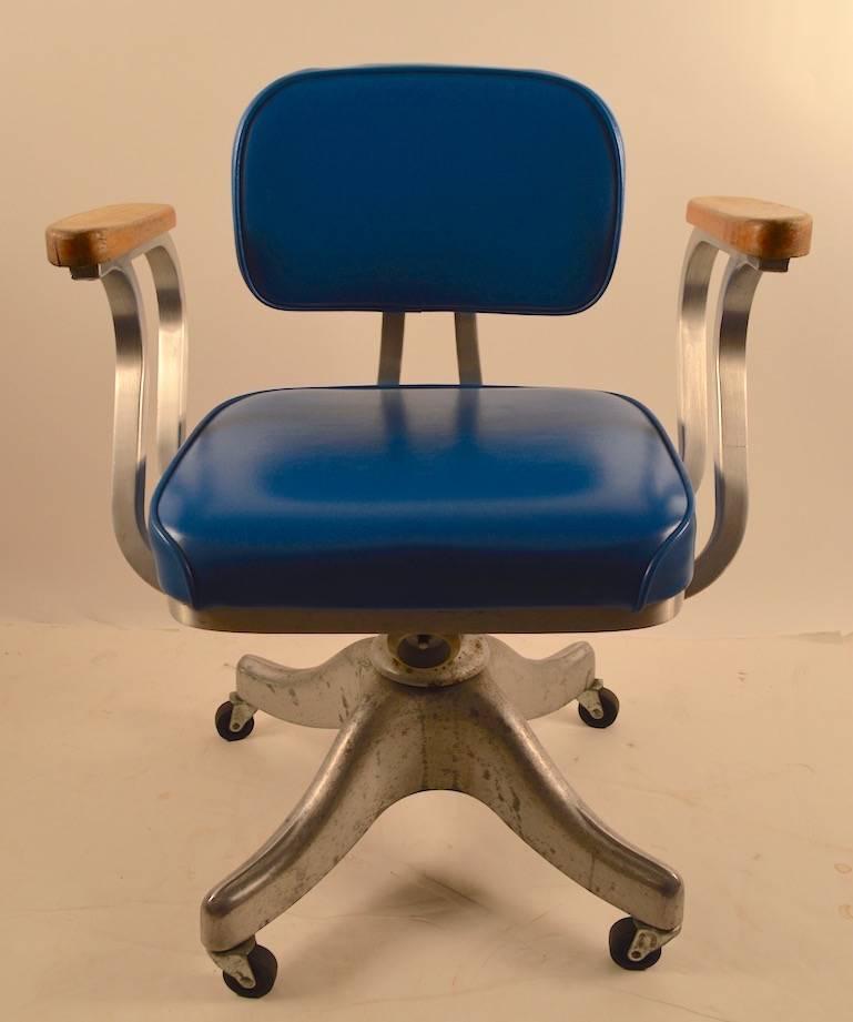 American Aluminum Frame Adjustable Desk Chair by Shaw Walker