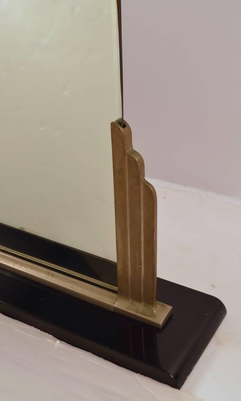 Milieu du XXe siècle Miroir Streamline de Bel Geddes pour Simmons en vente