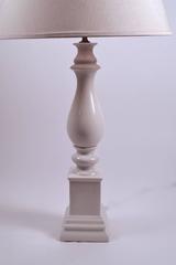 Lampe en céramique Blanc de Chine en forme de balustre
