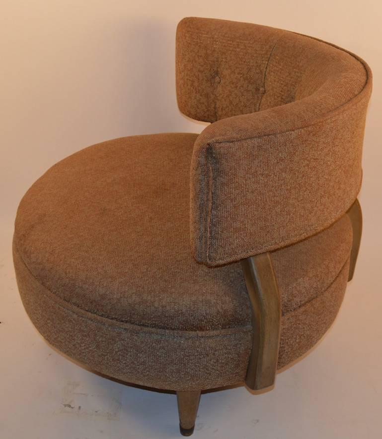 round mid century chair