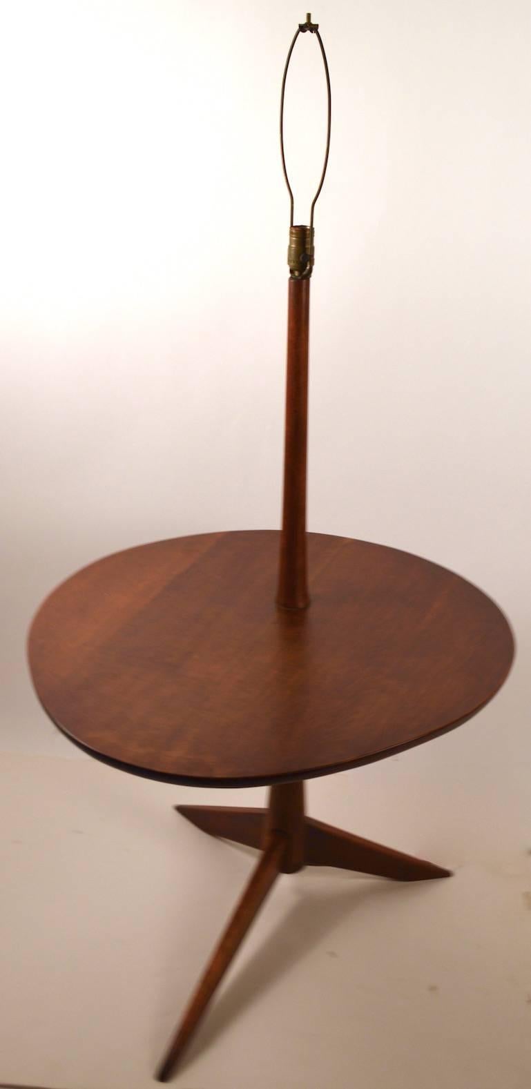 Very interesting and well crafted floor lamp, table combination. Organic Modern School, after Phillip Lloyd Powell, but unsigned. Very good original condition table height 20.5