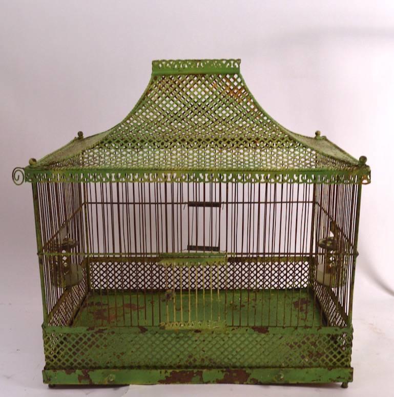 Antique Architectural Bird Cage on Stand In Good Condition In New York, NY