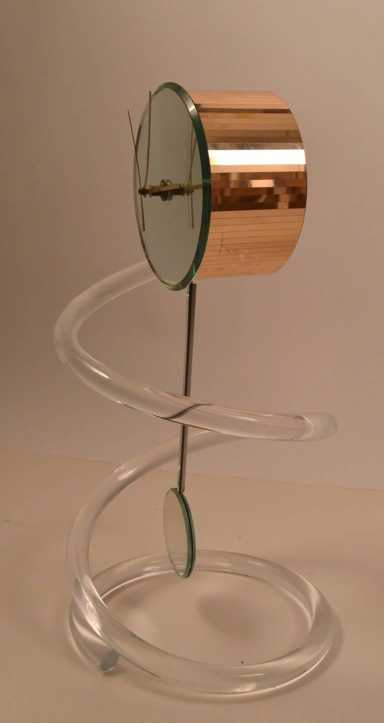 Lucite and Mirror Pendulum Clock by John Gilmore In Good Condition In New York, NY