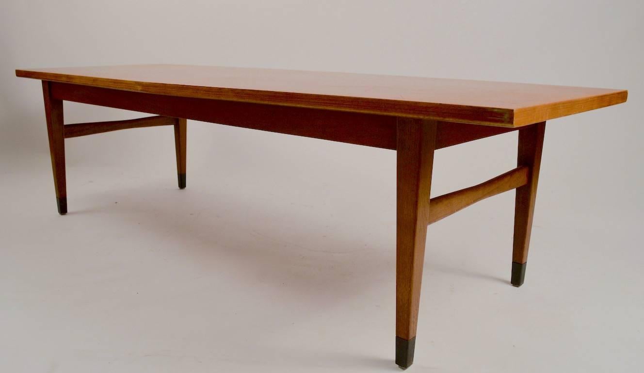 Six Sided Mid-Century Coffee Table In Good Condition In New York, NY