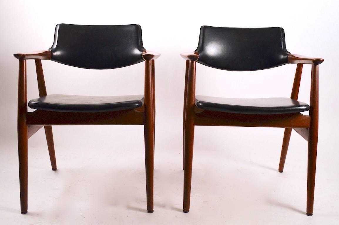 Danois Paire de fauteuils en teck Grete Jalk en vente