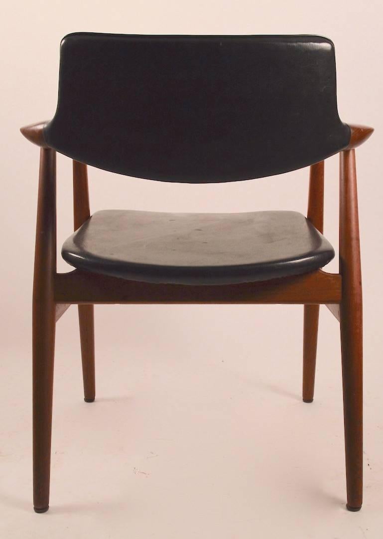 Milieu du XXe siècle Paire de fauteuils en teck Grete Jalk en vente