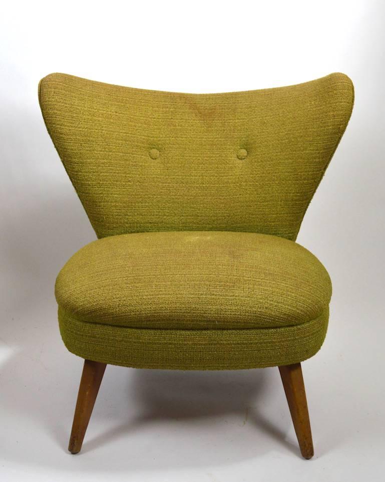 Mid-Century Modern Dramatic Mid-Century Lounge Chair by Heywood Wakefield