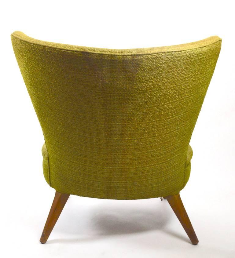 Dramatic Mid-Century Lounge Chair by Heywood Wakefield In Good Condition In New York, NY