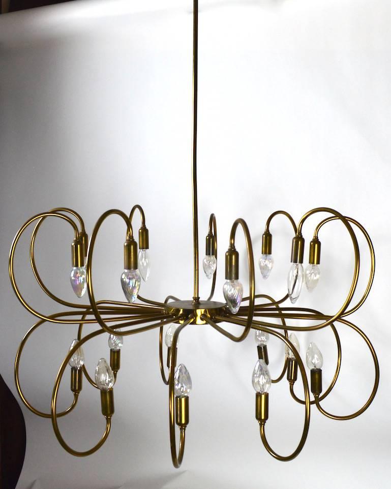 Mid-Century Modern Large Eighteen-Light Brass Chandelier after Sarfatti For Sale