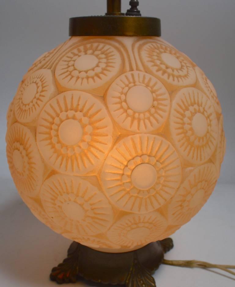 Art Deco Lamp after Lalique In Good Condition For Sale In New York, NY