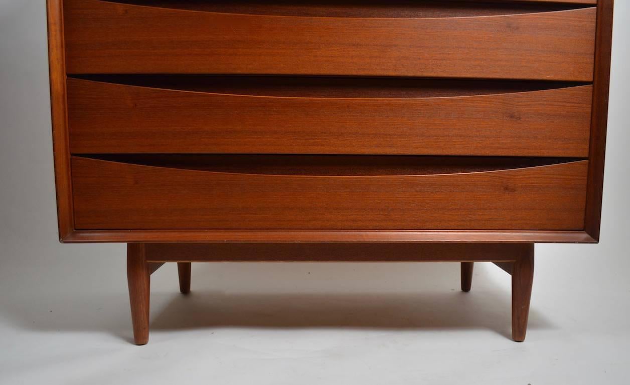 Seven-Drawer Danish Modern Chest Arne Vodder for Sibast In Excellent Condition In New York, NY