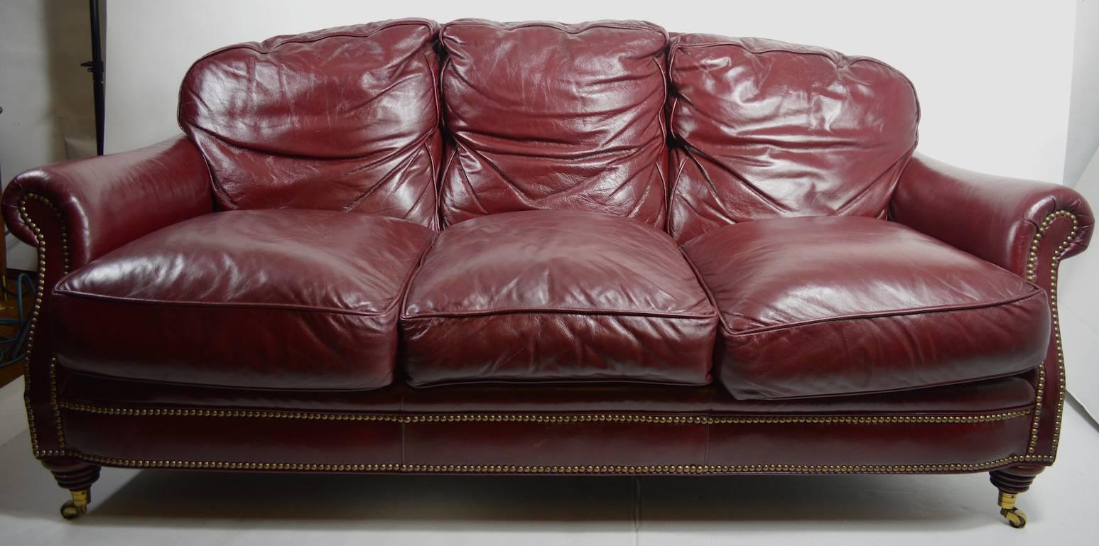 American Classical Classic Leather Sofa Couch For Sale