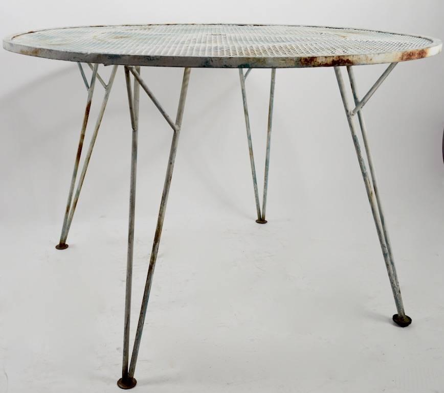 American Architectural Metal Mesh Garden Dining Table Attributed to Salterini