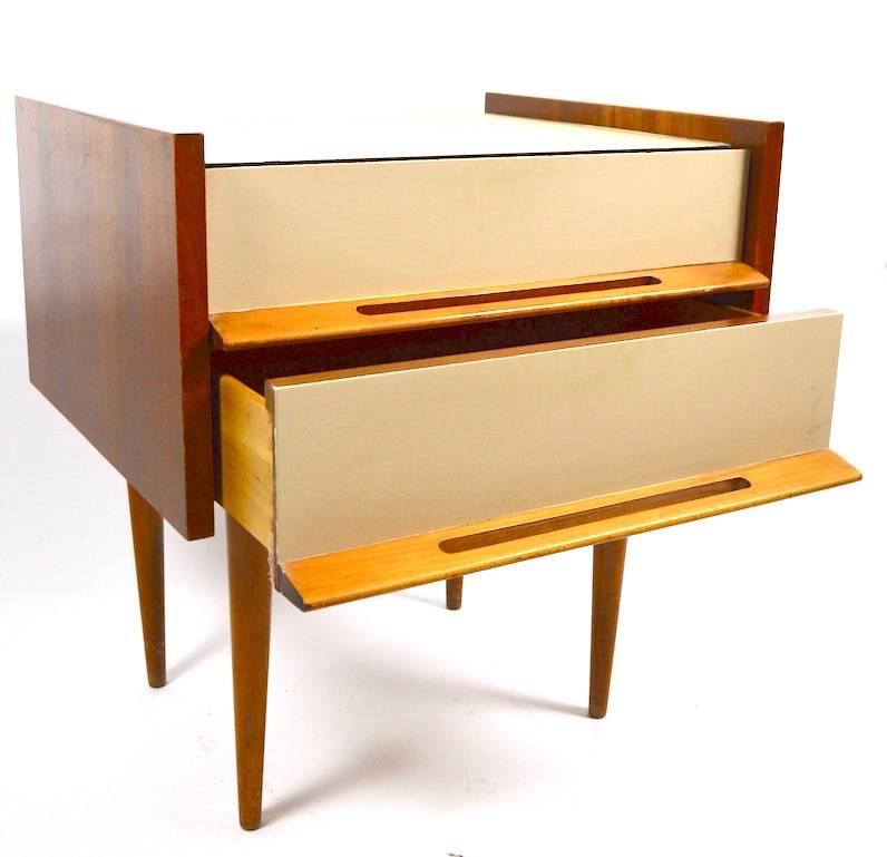Mid-20th Century Pair of Edmund Spence Blonde and White Two-Drawer Nightstands