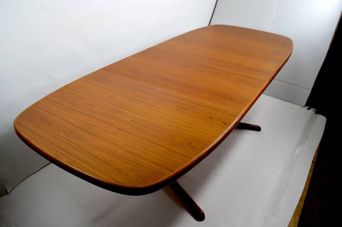 Teak Danish Dining Table with Two Leaves 3