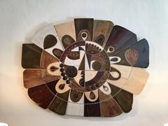 Rare sculpture murale "Soleil" de Roger Capron, France, circa 1970