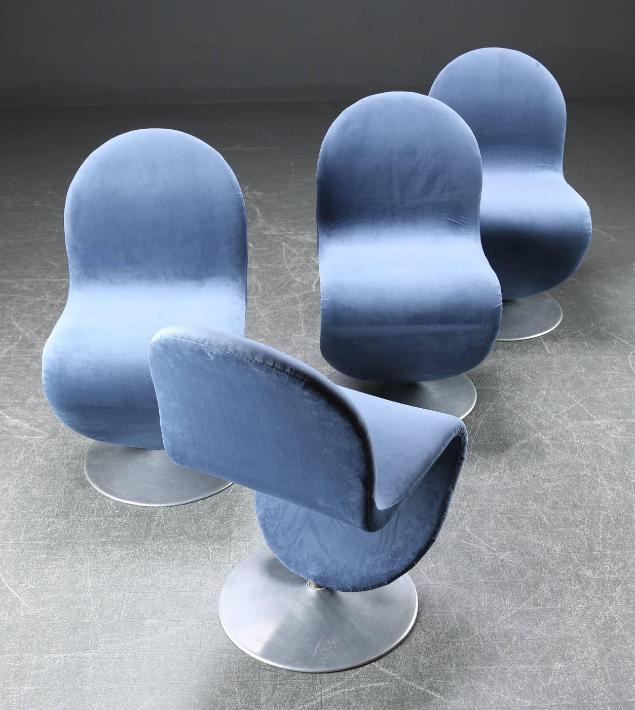 Set of Four Verner Panton Chairs by Fritz Hansen, circa 1970 In Good Condition For Sale In Fuveau, Provence