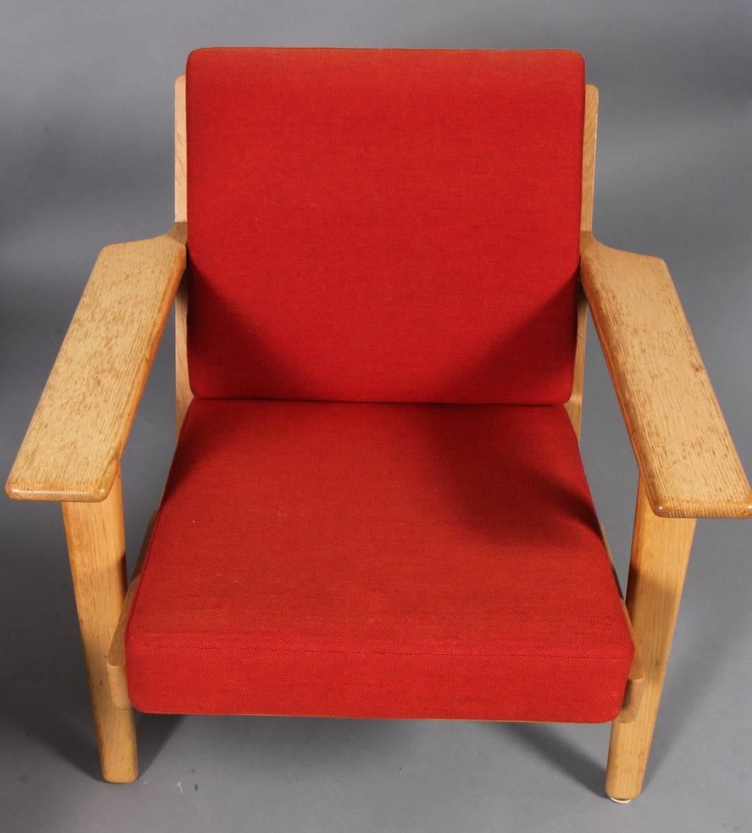 Scandinavian Modern Pair of Easy Chair by Hans Wegner GE-290, Circa 1960