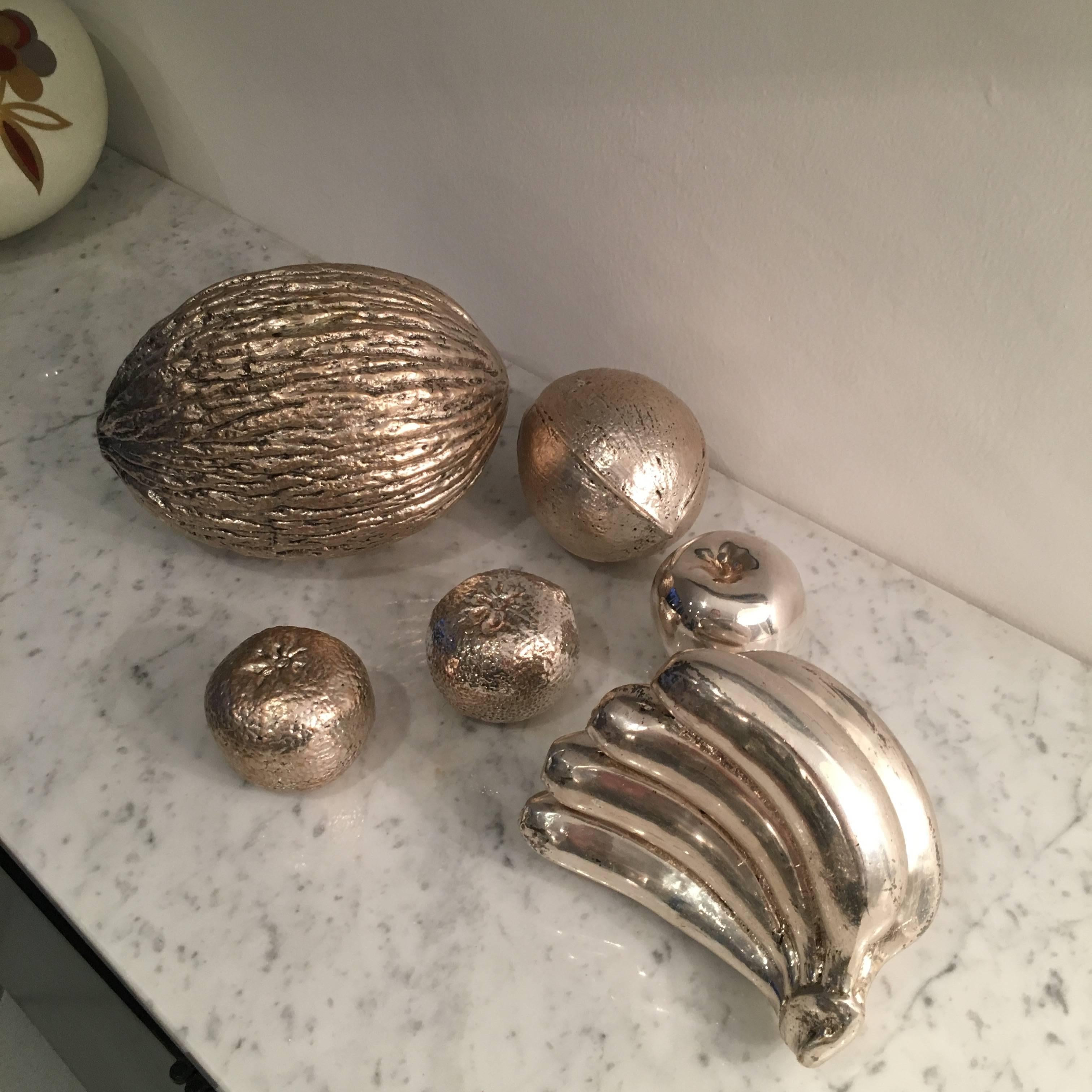 Decorative Set of Fruits, Silvered Metal, Italy, circa 1950 In Good Condition For Sale In Fuveau, Provence
