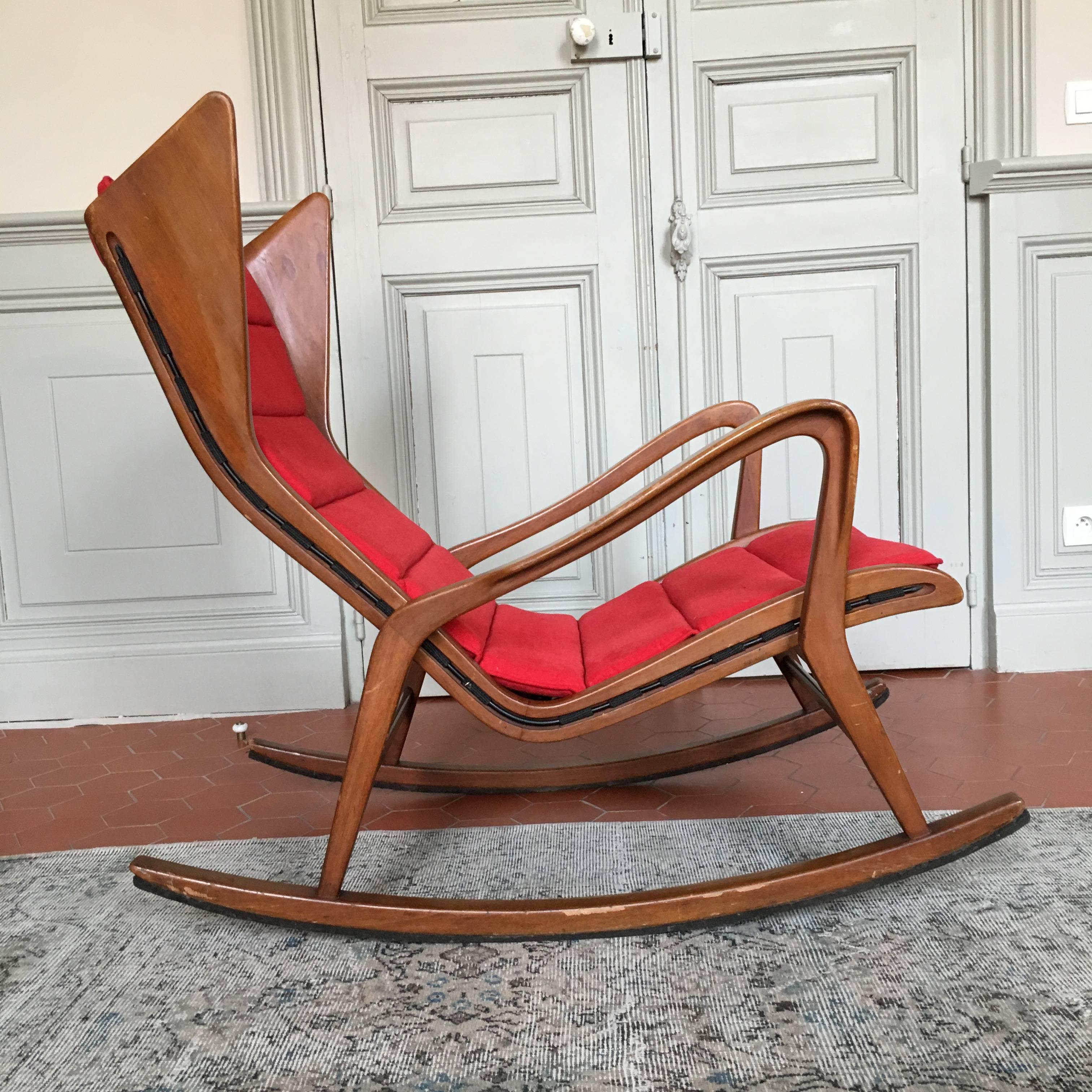 Rare Rocking-Chair Model 572 by the Studio Tecnico Cassina, Italy, 1955 In Good Condition In Fuveau, Provence