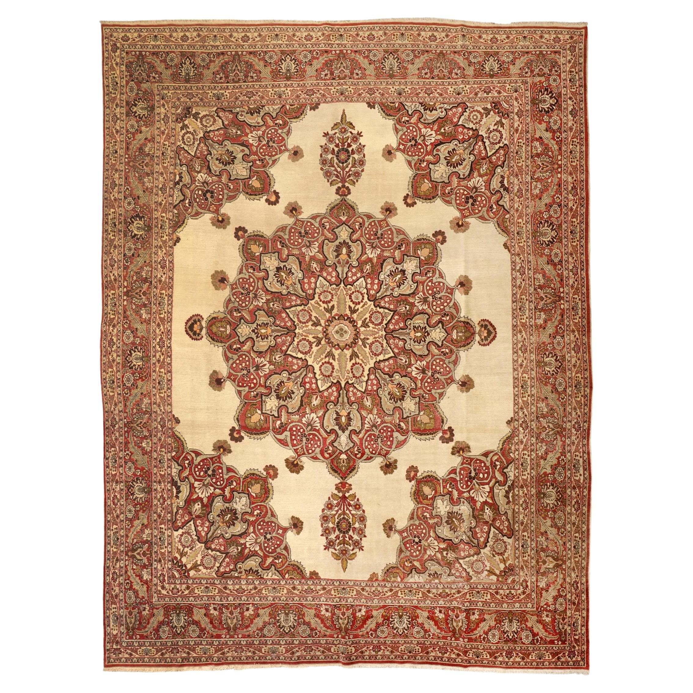 Tapis persan ancien de Tabriz