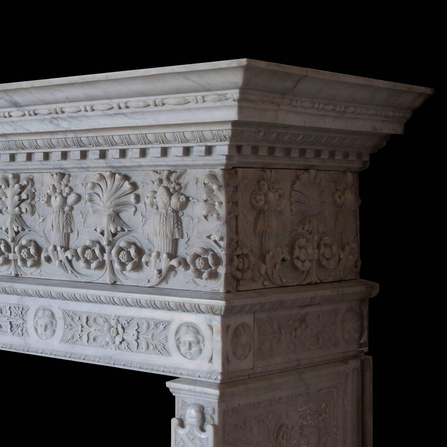Renaissance Cheminée ancienne italienne en marbre