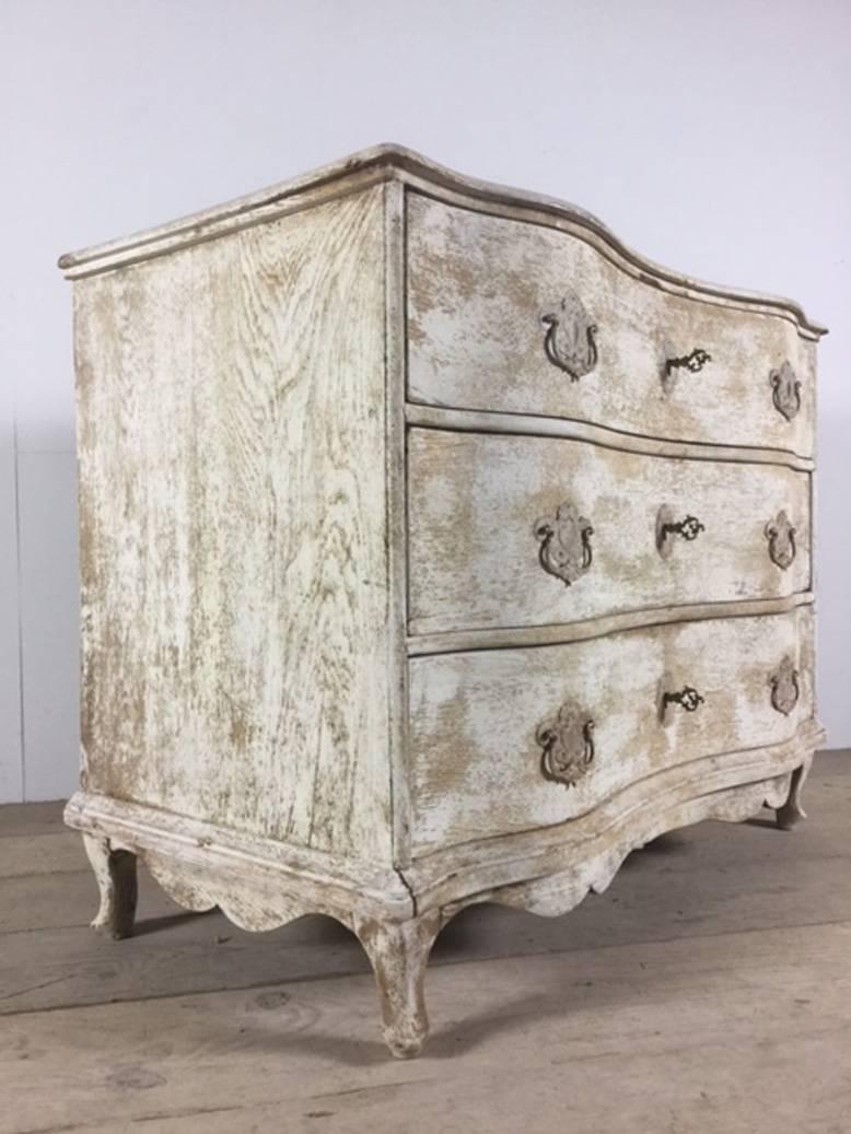 18th Century Louis XV Period French Serpentine Chest of Drawers In Excellent Condition In Wichita, KS