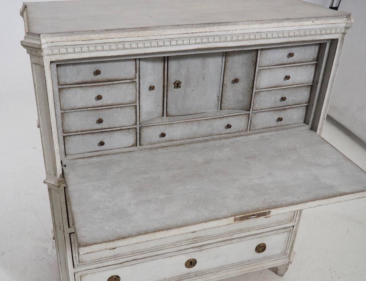 Antique Swedish Gustavian Fall-Front Secretary with Reeded Detail, 19th Century In Excellent Condition In Wichita, KS