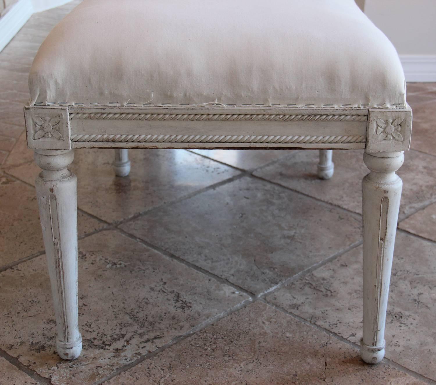 19th Century Swedish Gustavian Period Painted Bench In Excellent Condition In Wichita, KS
