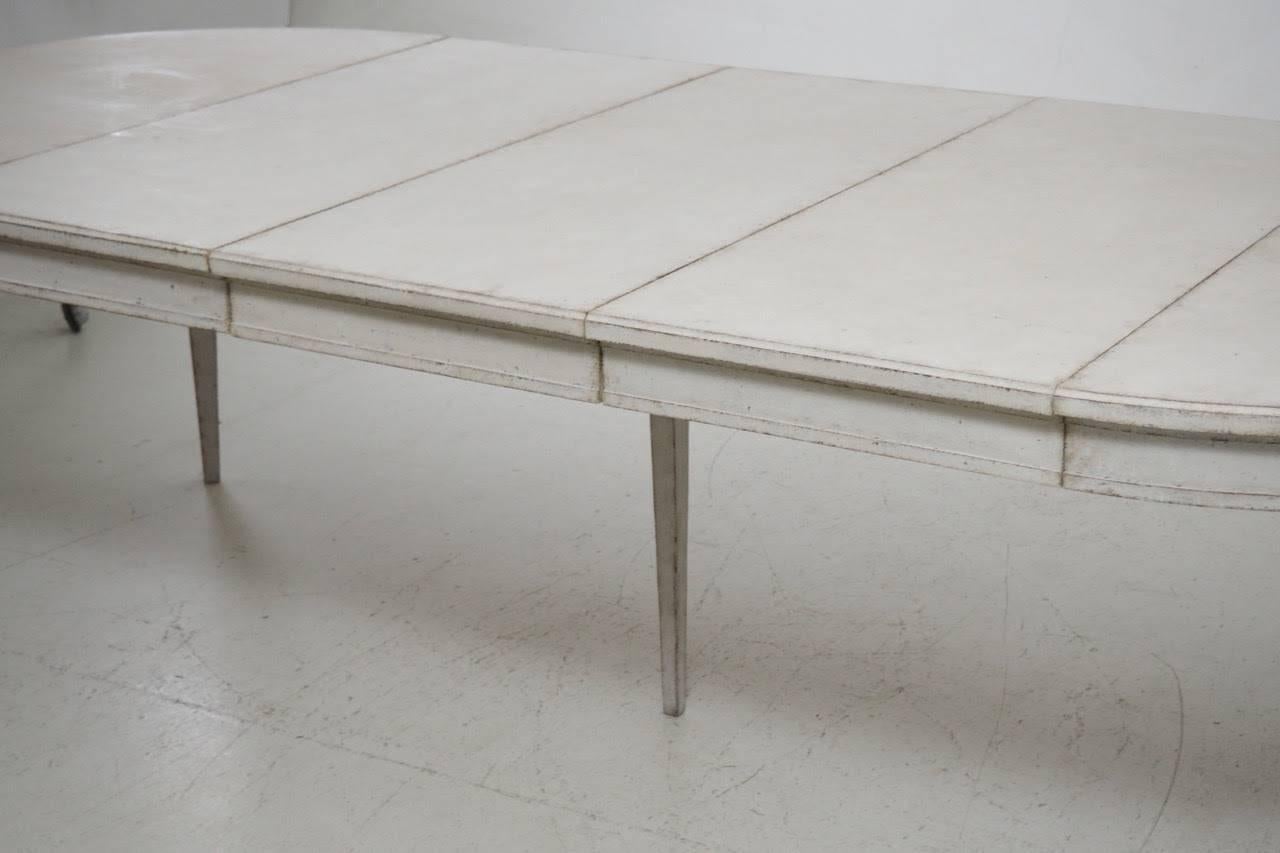 Swedish Gustavian Style Painted Extension Dining Table In Excellent Condition In Wichita, KS