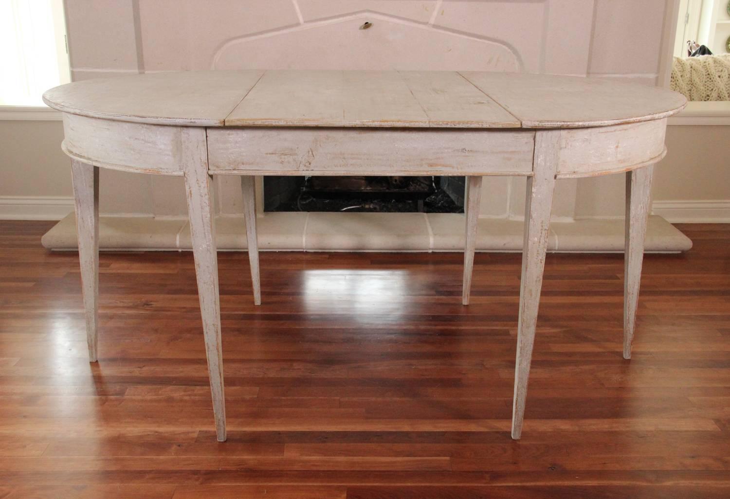 19th Century Swedish Gustavian Period Extension Dining Table 3