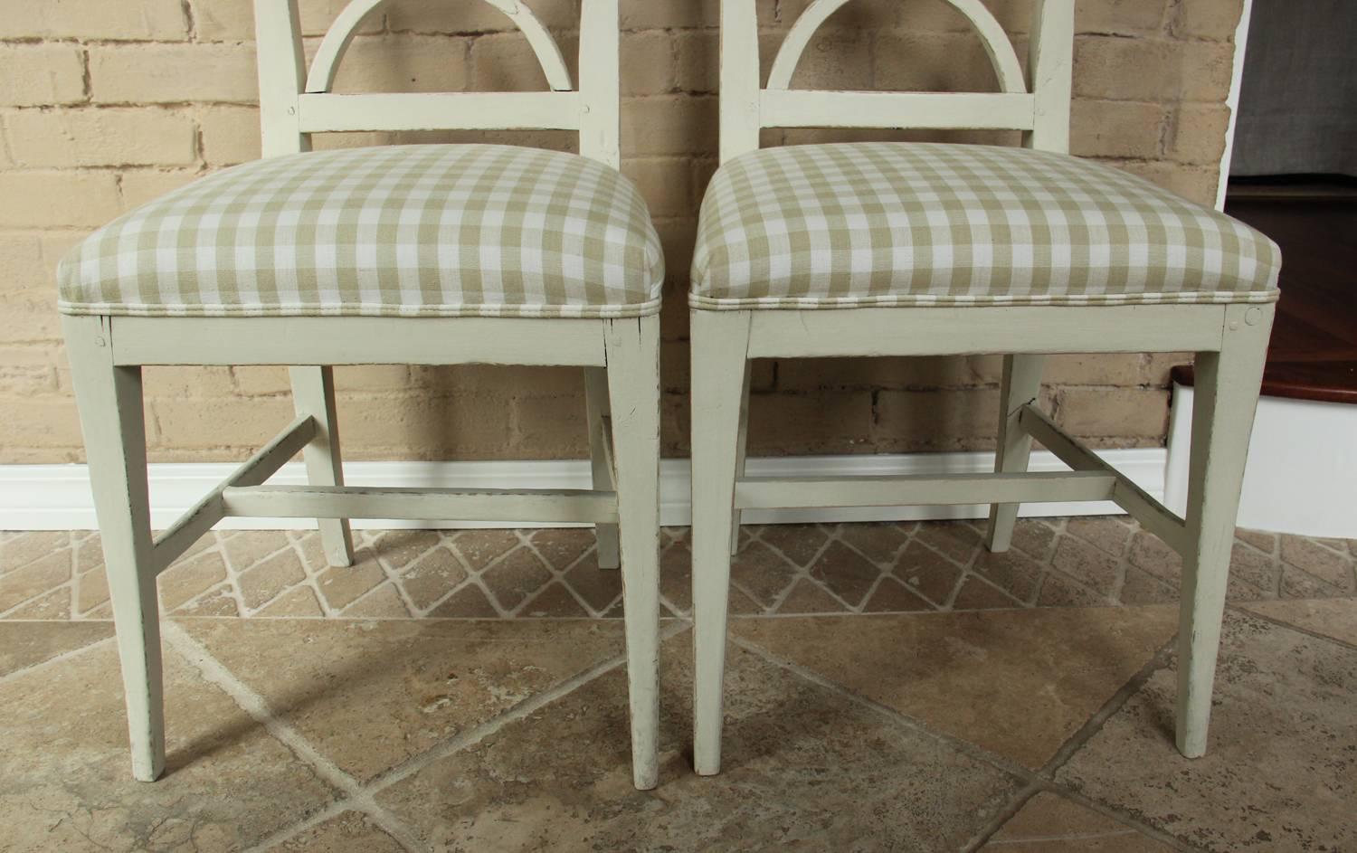 19th Century Swedish Pair of Gustavian Style Side Chairs 1