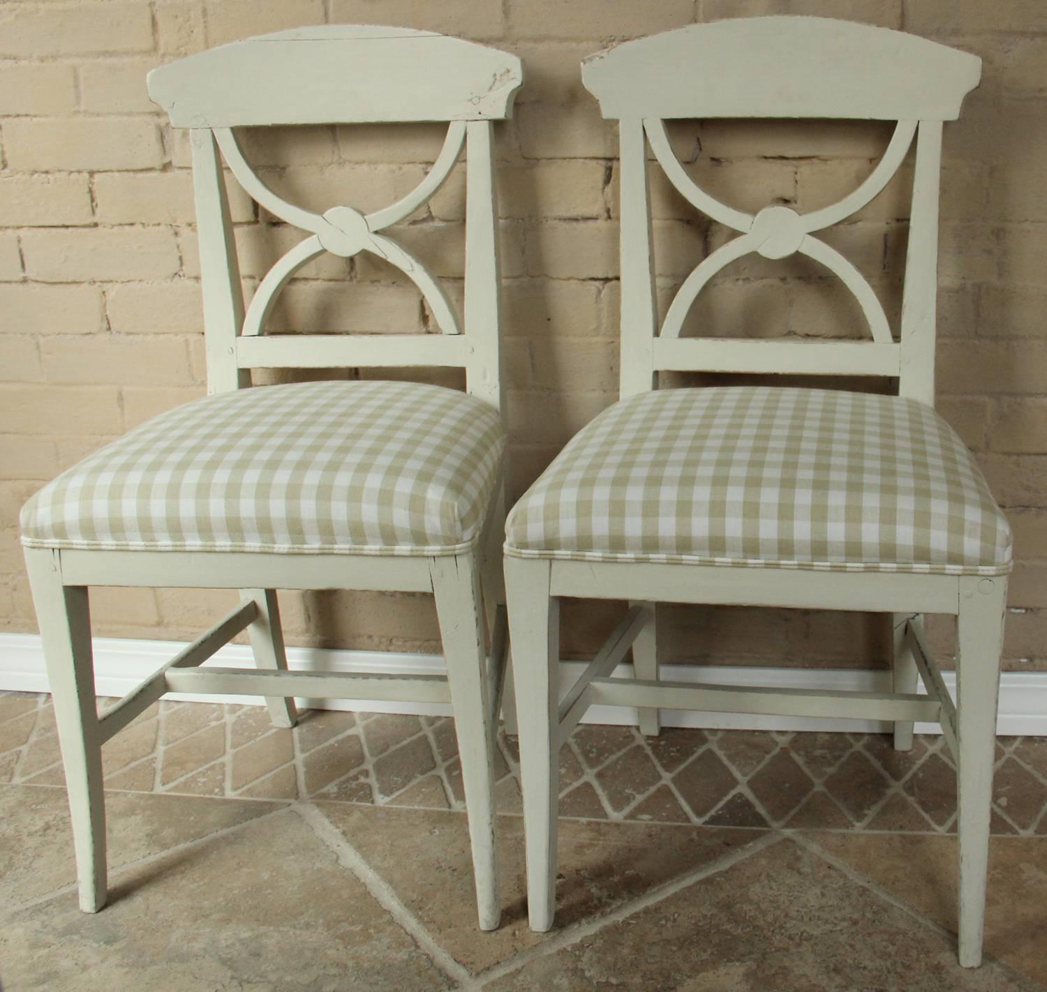 19th Century Swedish Pair of Gustavian Style Side Chairs In Good Condition In Wichita, KS