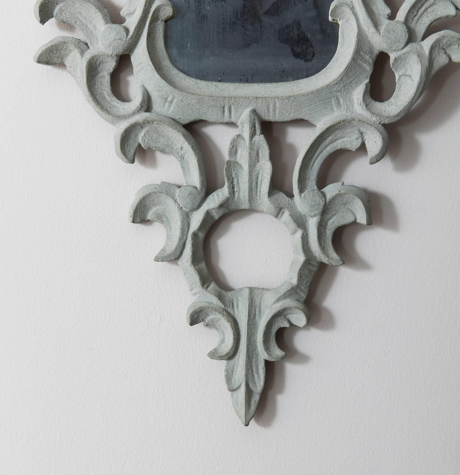 Italian 19th Century Pair of Venetian Mirrors Appliqués with Original Mirror Plate   For Sale