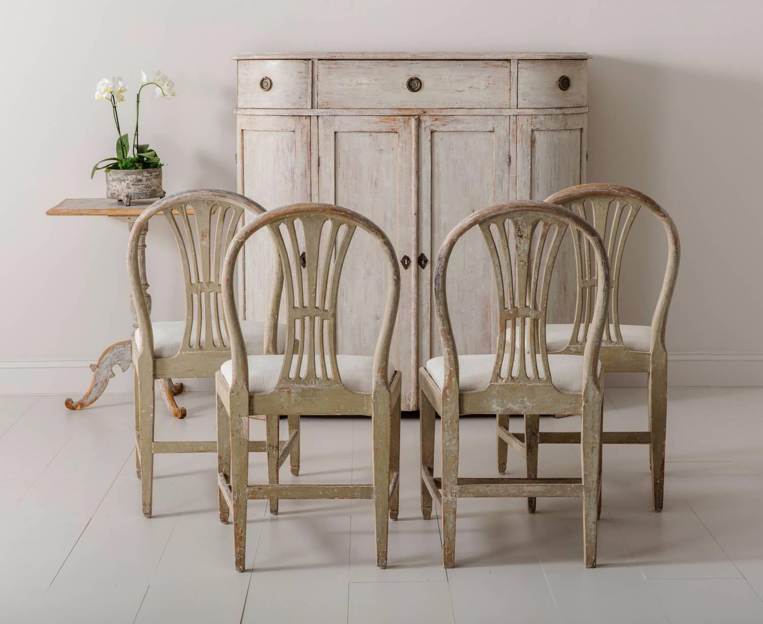 18th Century Swedish Period Gustavian Oval Back Side Chairs in Original Paint 3