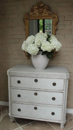 19th Century Swedish Gustavian Style Pair of Painted Bedside Chests
