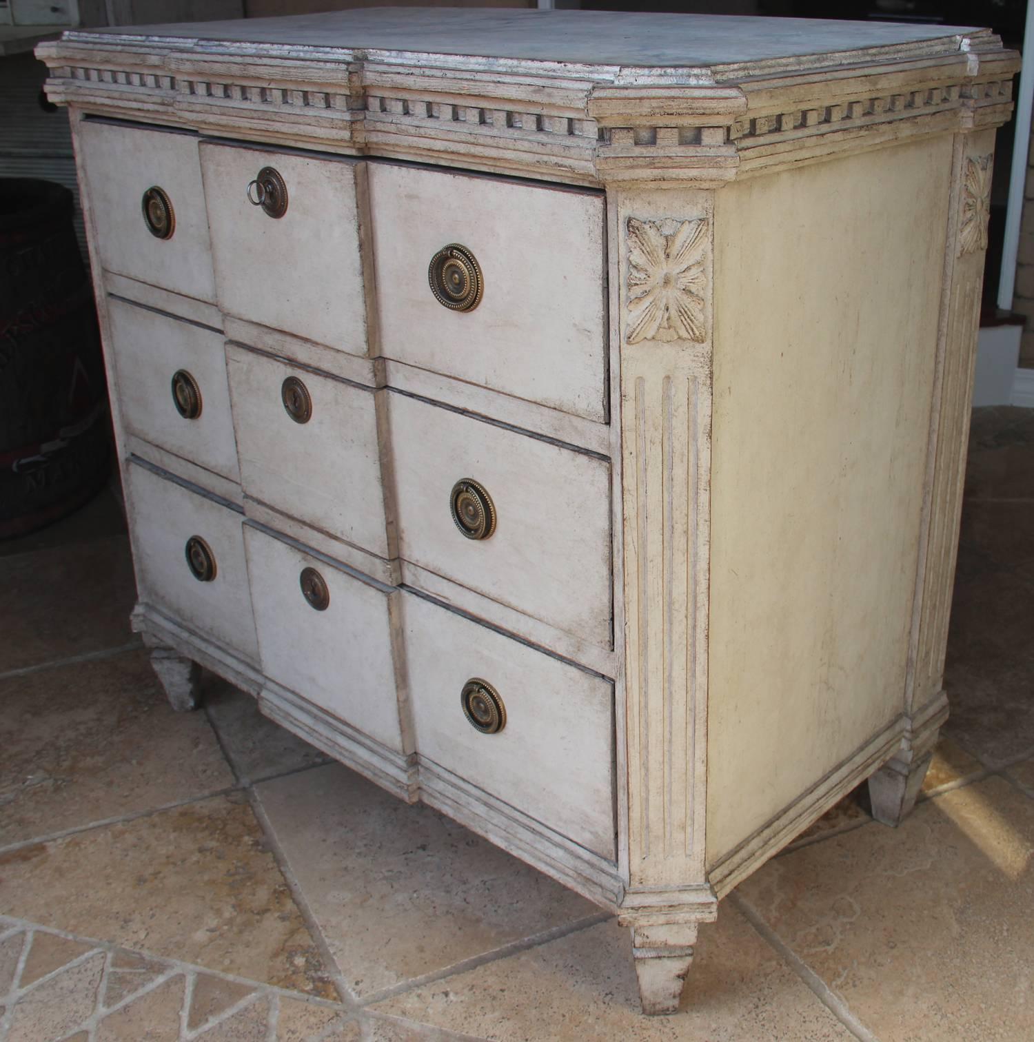 Swedish Gustavian Painted Breakfront Chest with Marbleized Top, 19th Century 4