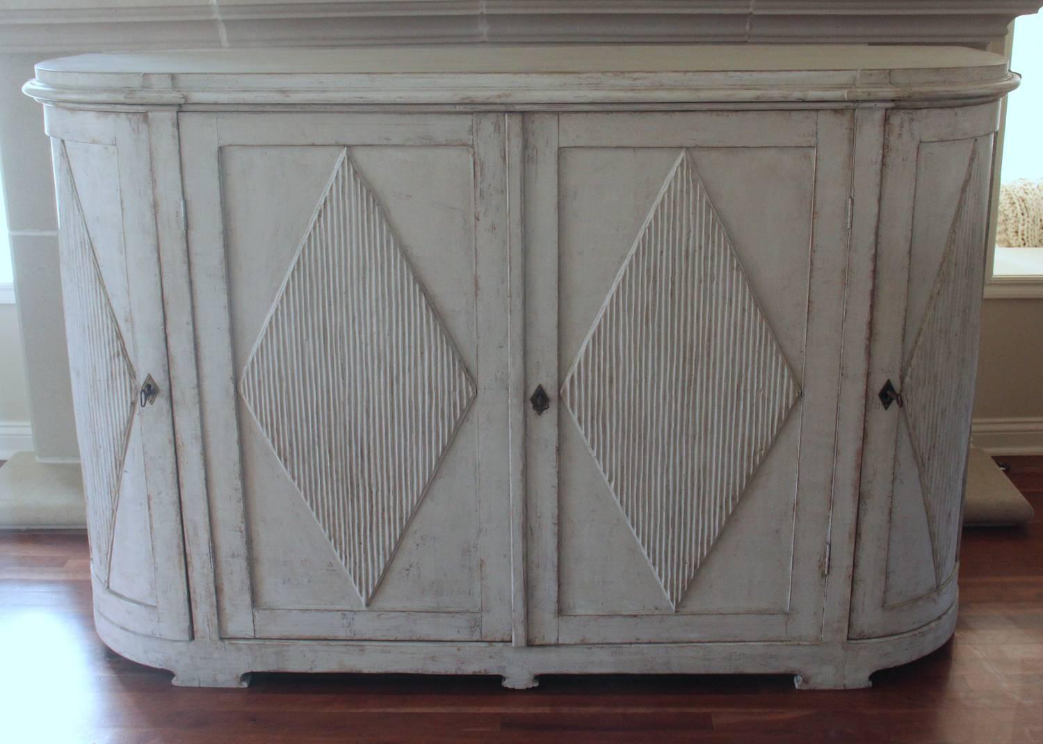 19th Century Swedish Gustavian Painted Sideboard Cabinet with Reeded Lozenges 2