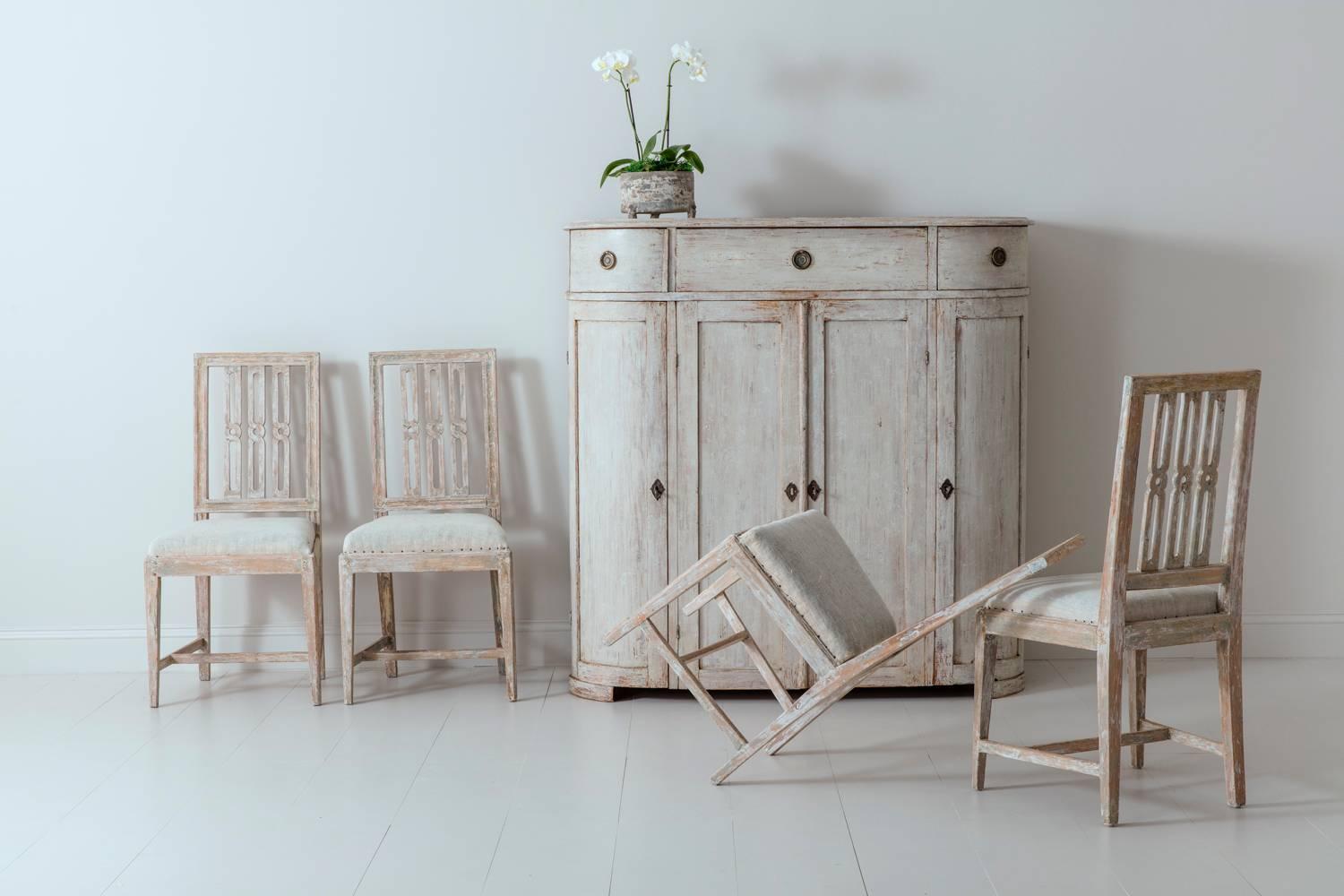 Set of Four 18th Century Swedish Gustavian Square Back Chairs in Original Paint  1